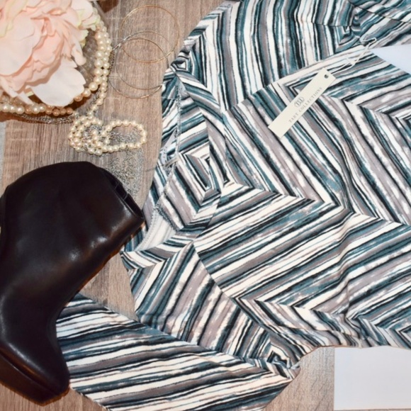 NWT Tart Long Sleeve Dress Size XS Tribal Print - Picture 1 of 4